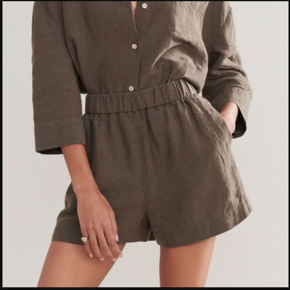 NWOT Jenni Kayne Linen Logan Shorts in Dark Moss - size large